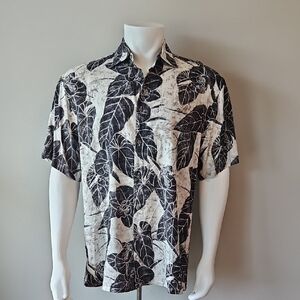 Campia Moda Black & Cream Leaf-Print Short-Sleeve Button-Down Shirt